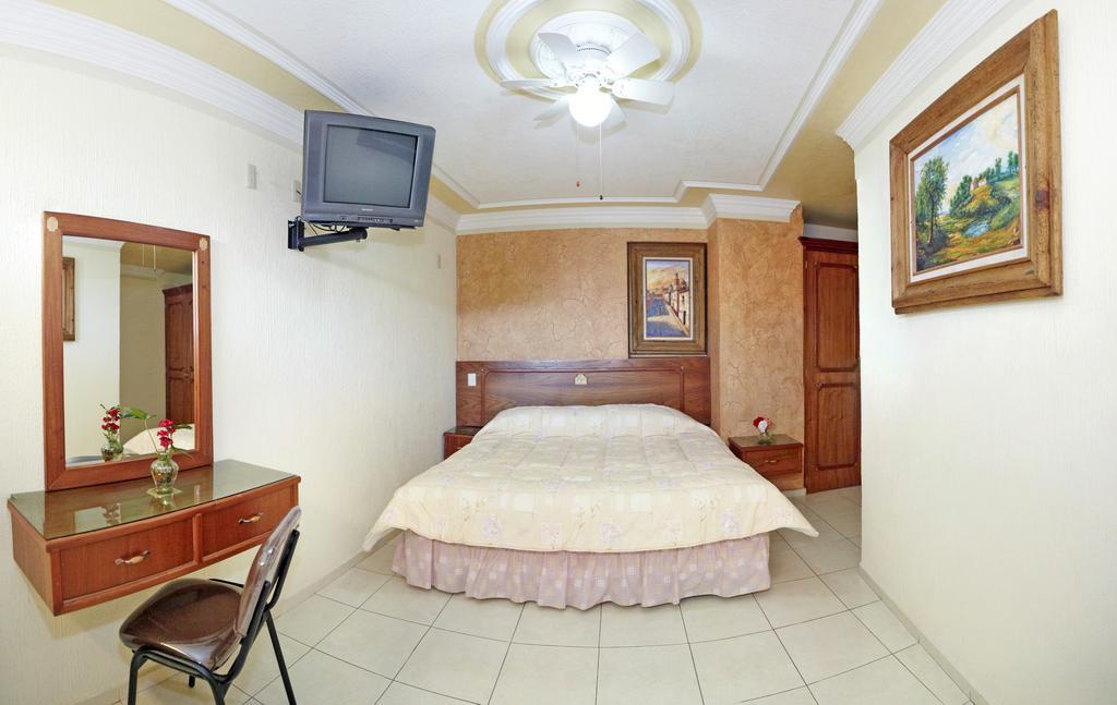 Hotel Rincon Tarasco Morelia Exterior photo